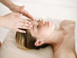 How Reflexology Can Help with Hormonal Balance