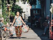 How to Support Seniors with Mobility Issues How to Support Seniors with Mobility Issues