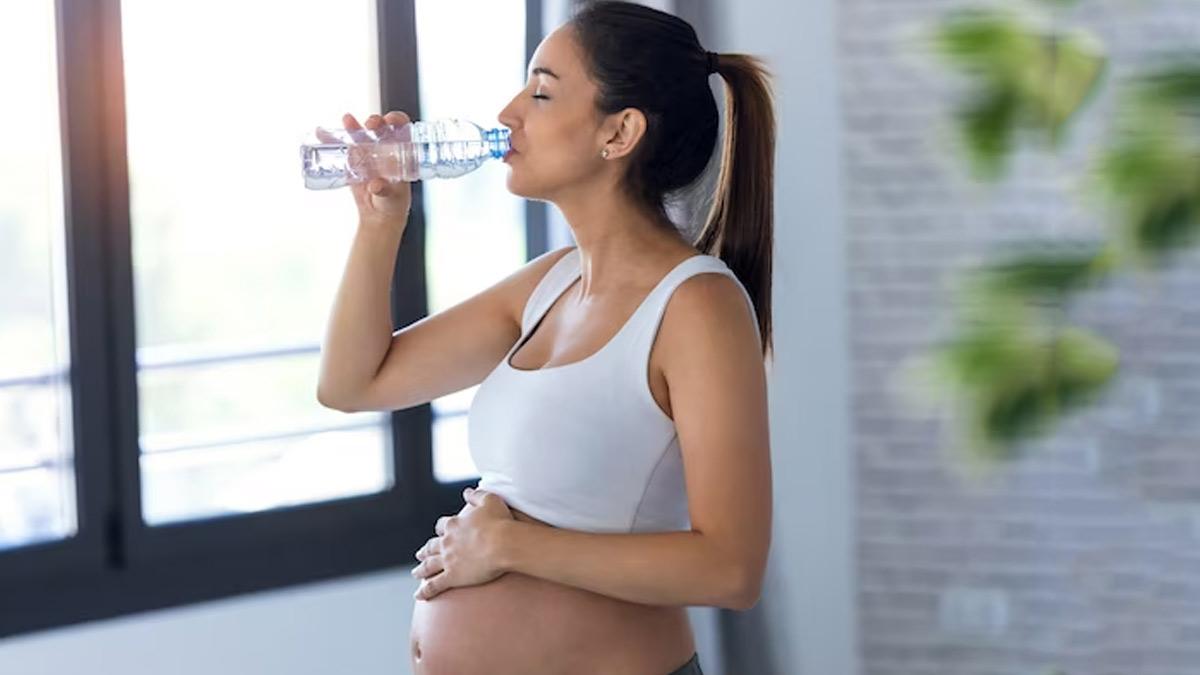 Practical Tips for Maintaining Optimal Hydration Throughout Your Pregnancy