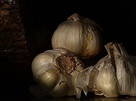 How to Use Garlic for Boosting Immunity