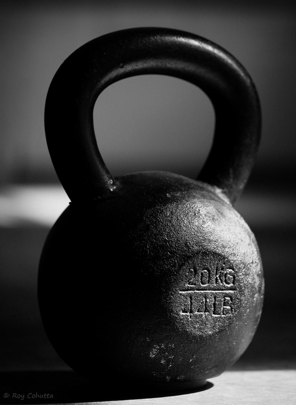 Tracking Your Progress and Staying Motivated with Kettlebell Workouts