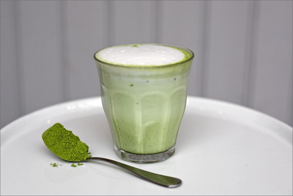 Choosing the Right Superfood Powder for Your Lifestyle and Needs