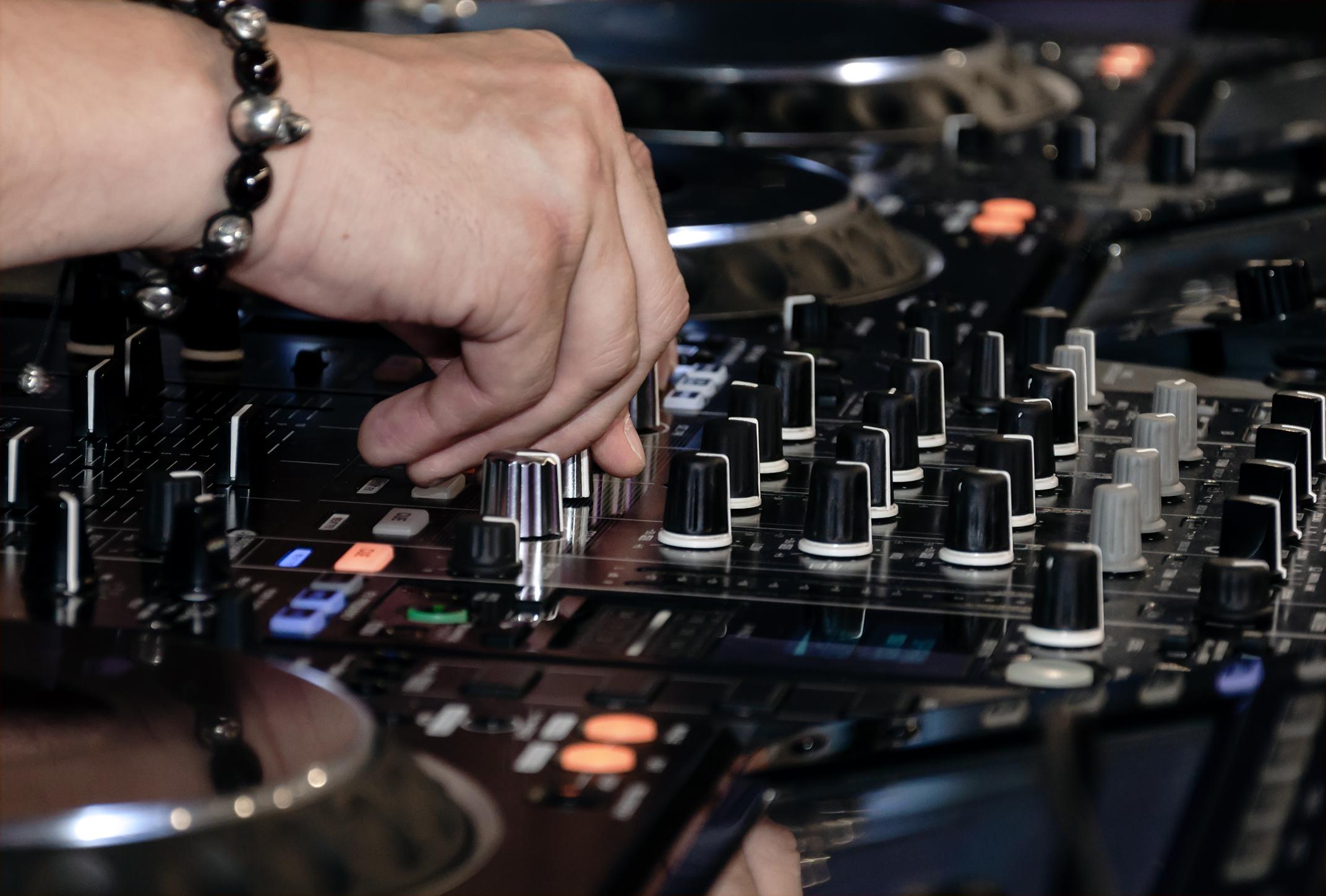 Building a Support System: Connecting with Others for Strength